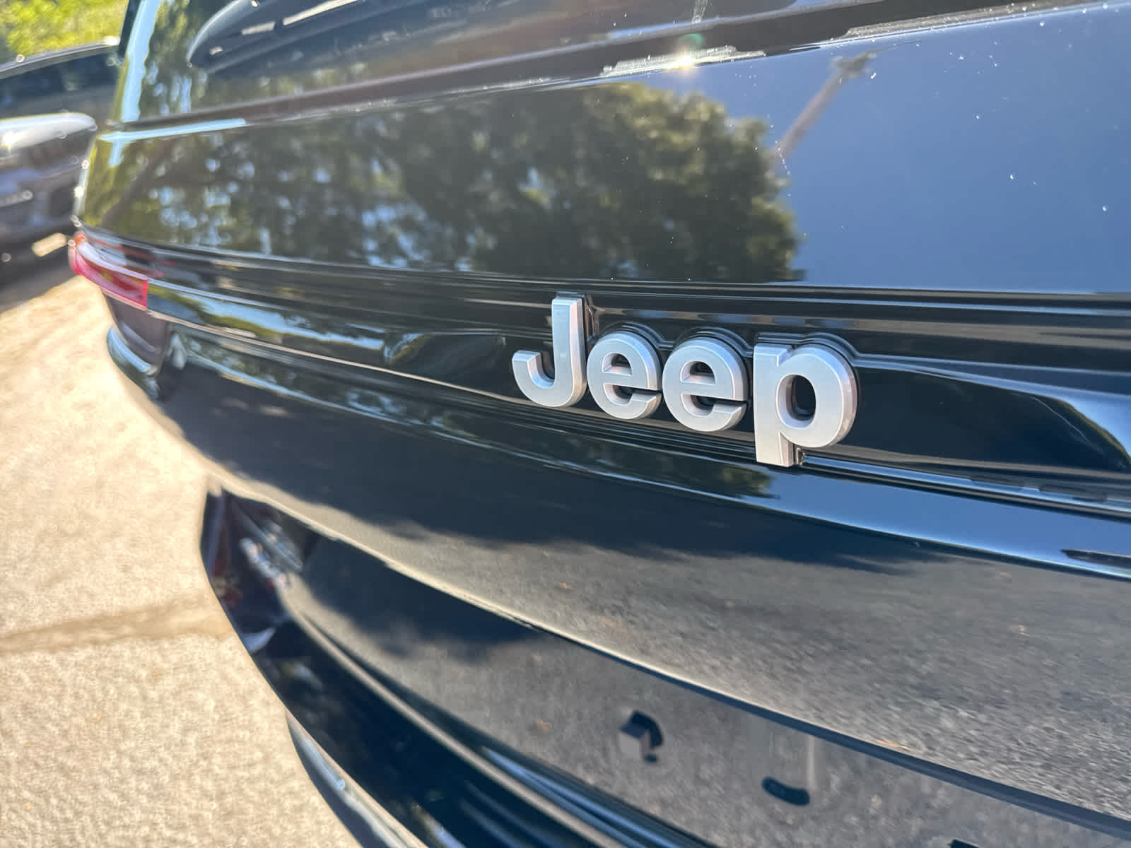 2025 Jeep Grand Cherokee Limited photo 17