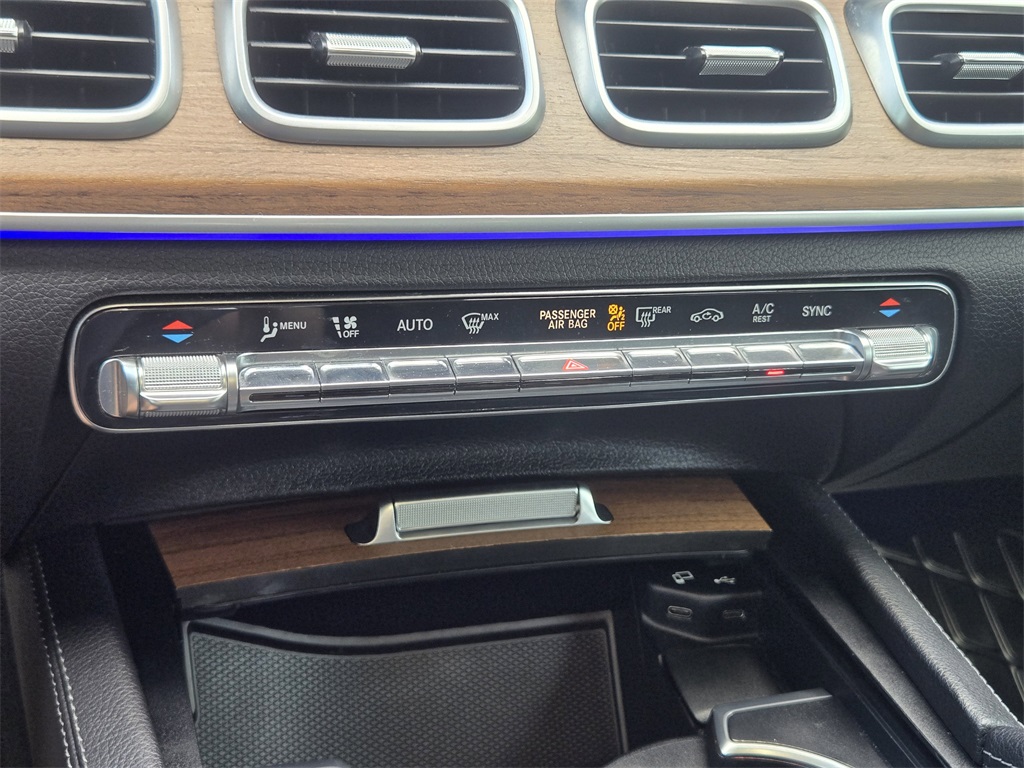 2022 Mercedes Benz GLS 450 4MATIC photo 19