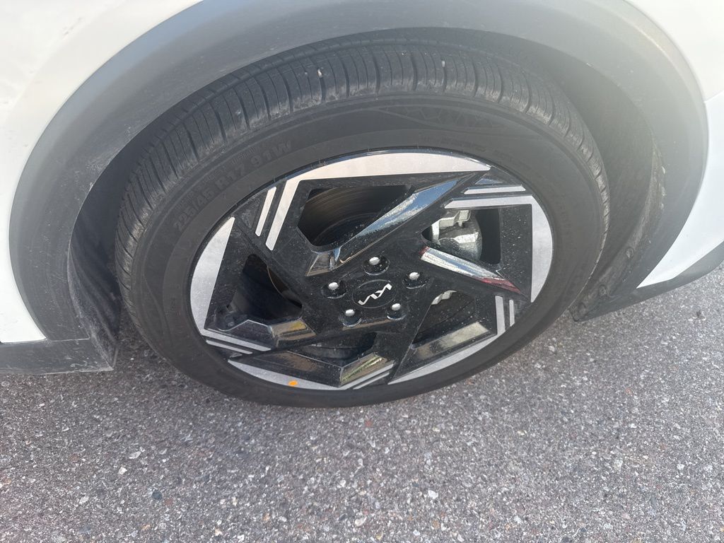 2025 Kia K4 EX photo 12