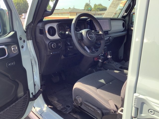 2024 Jeep Wrangler Willys 4xe photo 7