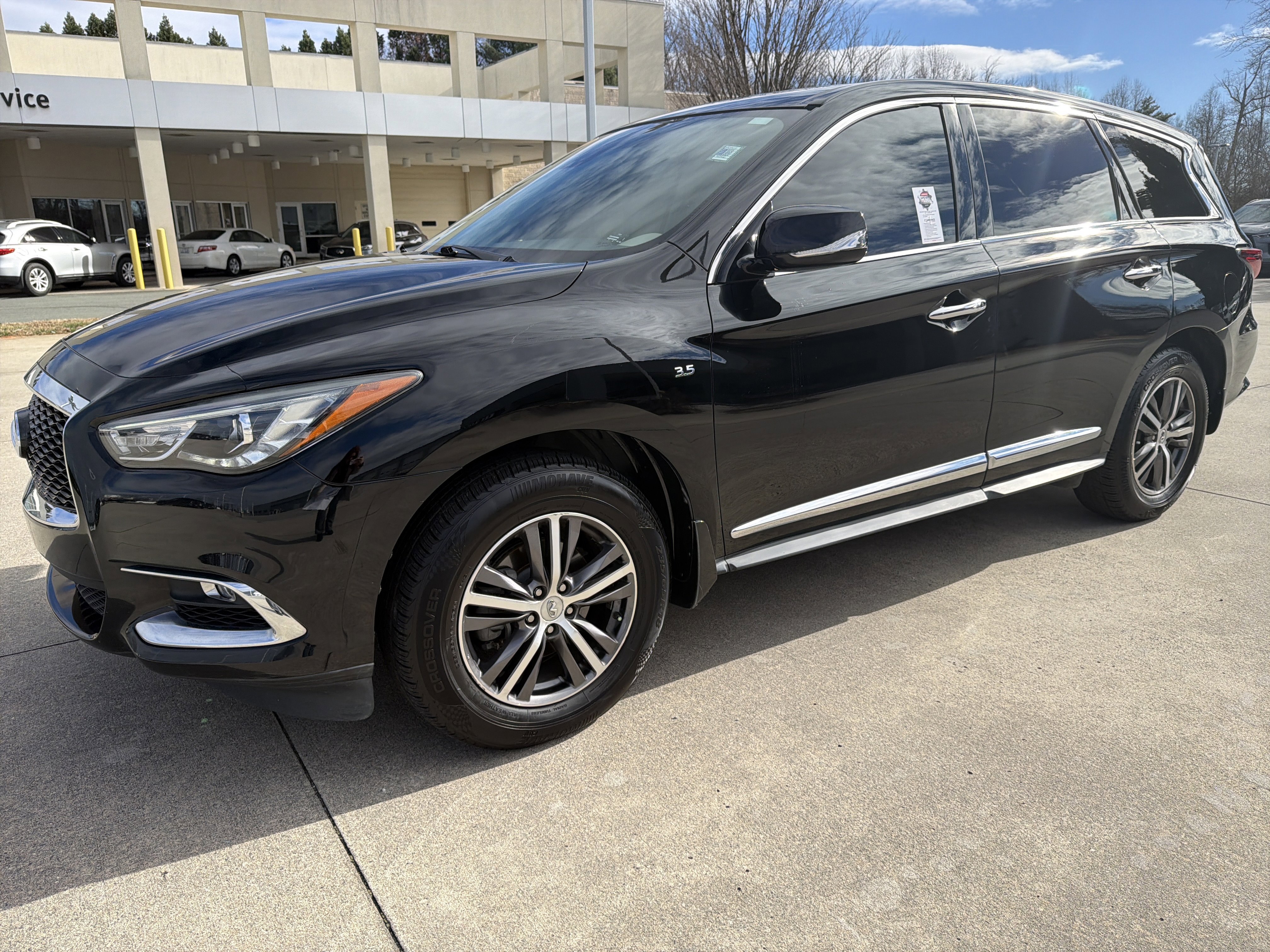 2019 INFINITI QX60 PURE's photo