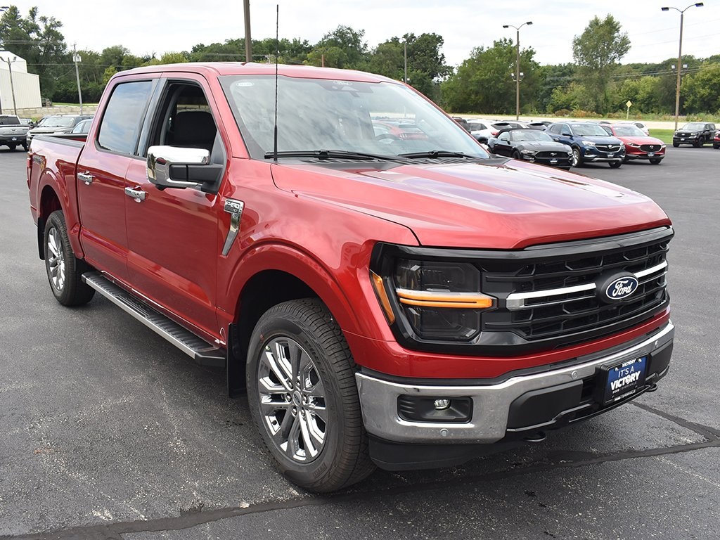 2025 Ford F-150 XLT photo 8