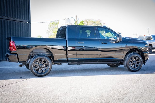 2025 Ram 2500 Laramie photo 7