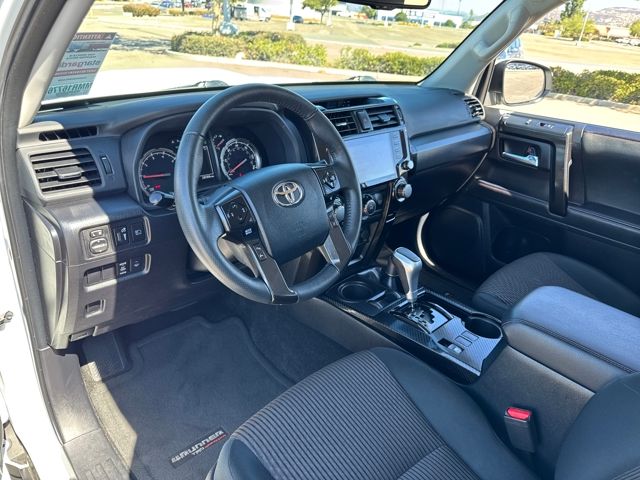 2024 Toyota 4Runner TRD Off-Road photo 6