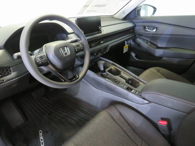 2025 Honda Accord SE photo 3