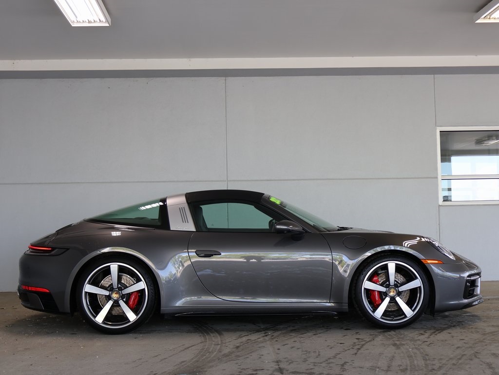 2021 Porsche 911 Targa 4S photo 9