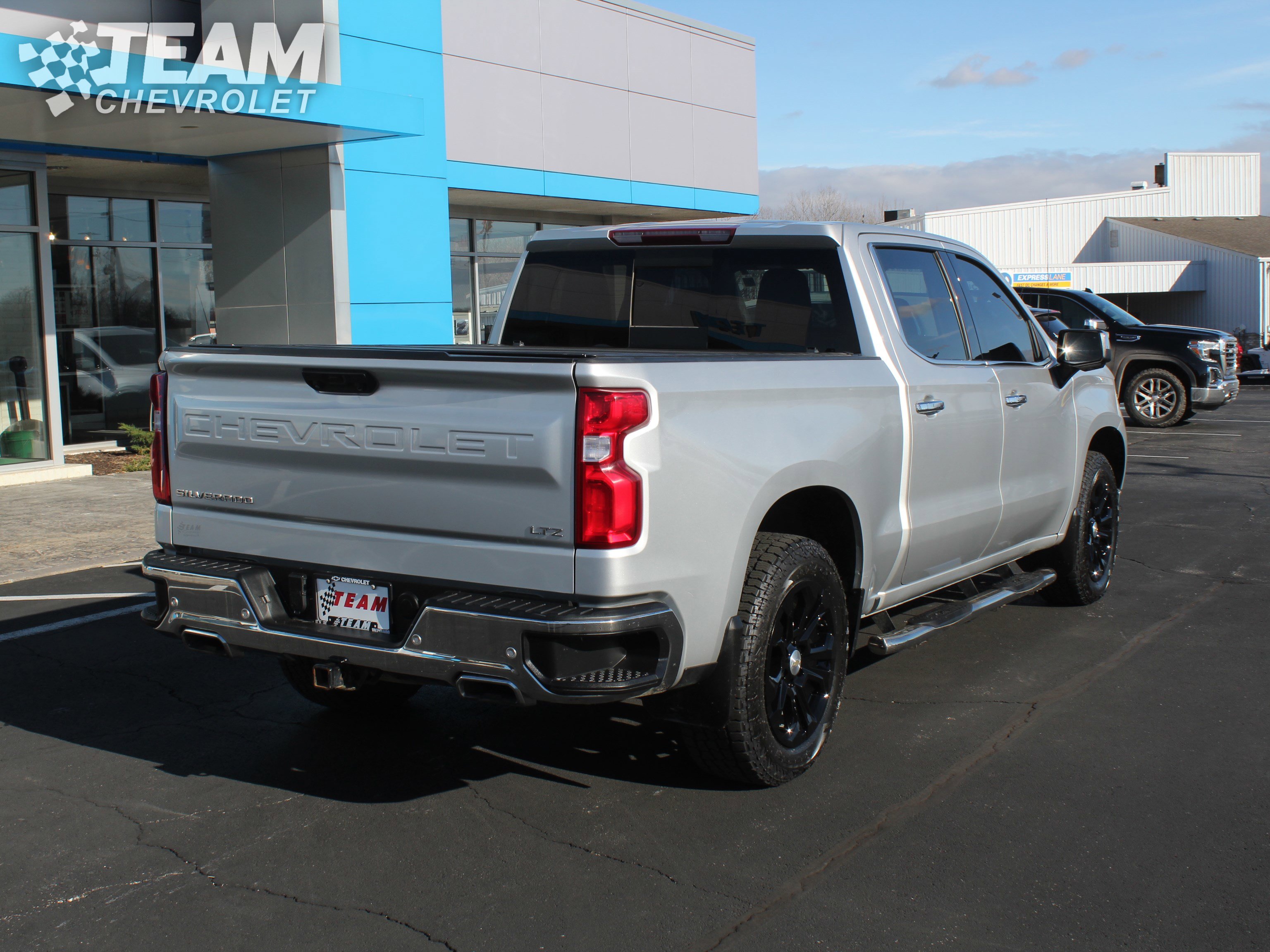2022 Chevrolet Silverado 1500 LTZ photo 4