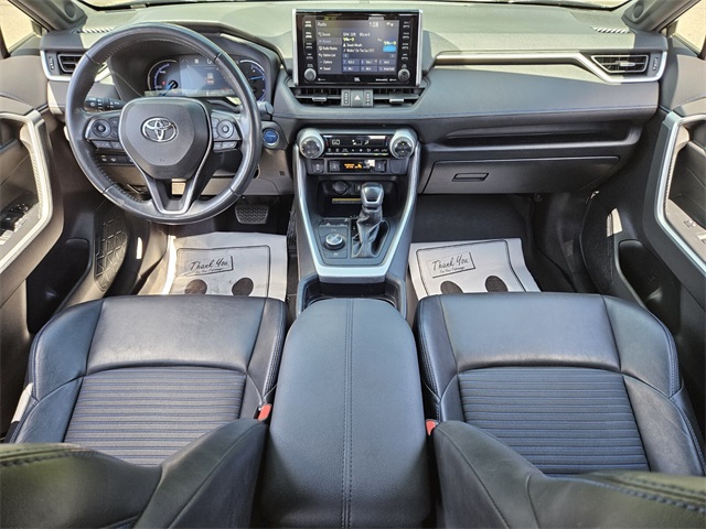 2020 Toyota RAV4 Hybrid XSE photo 12