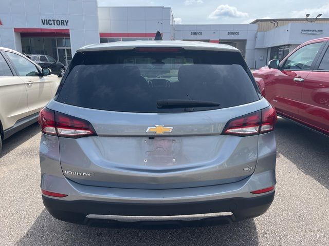 2024 Chevrolet Equinox LT photo 4