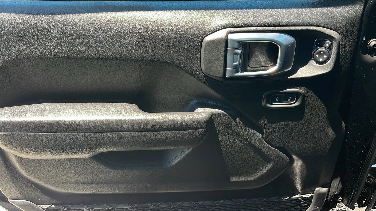2022 Jeep Wrangler Unlimited Sport S photo 29