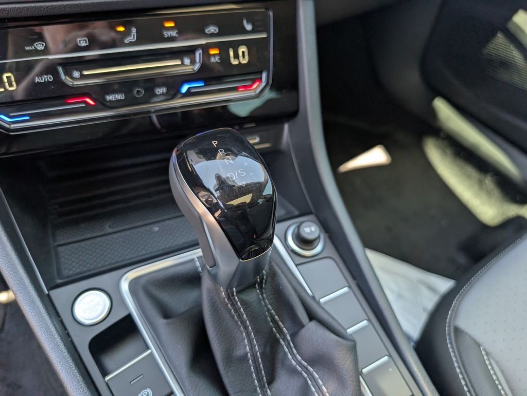 2025 Volkswagen Jetta 1.5T SE photo 11