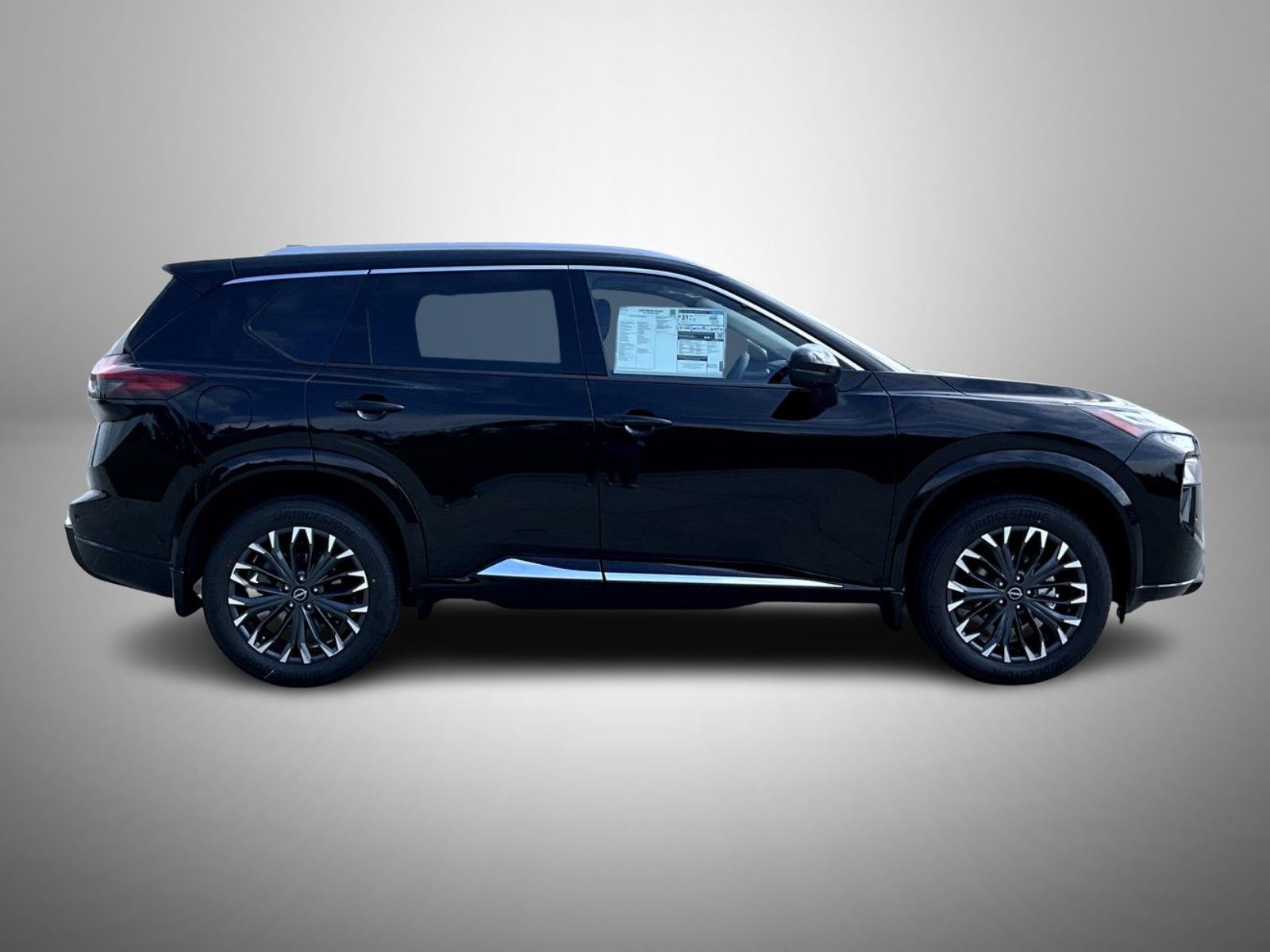2026 Nissan Rogue Platinum photo 4