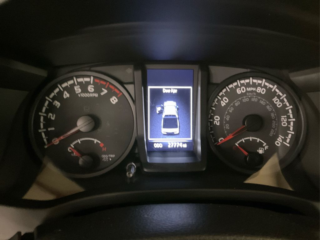 2022 Toyota Tacoma SR photo 14