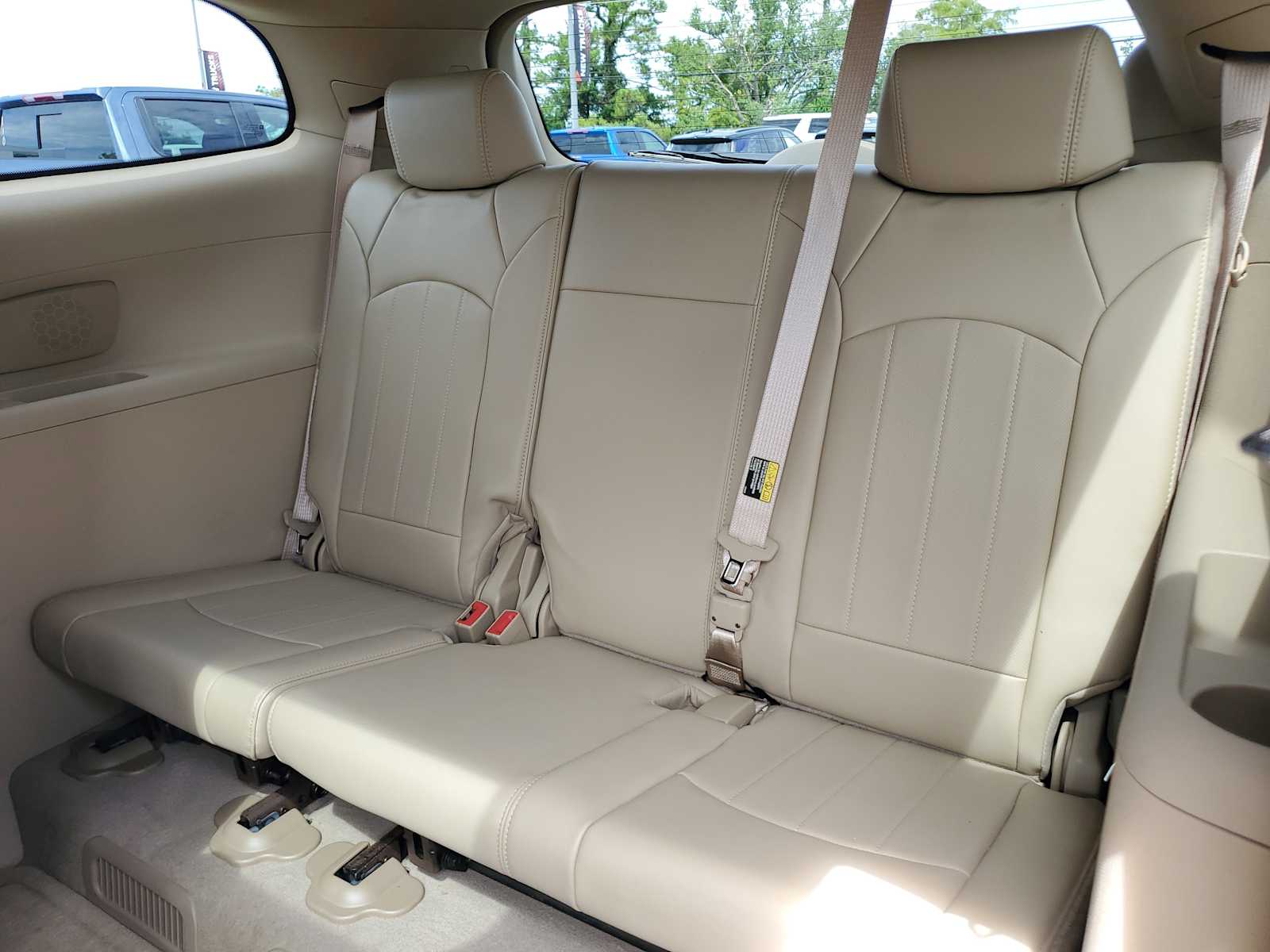 2009 Buick Enclave CXL photo 13