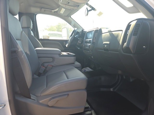2023 Chevrolet Silverado 6500HD Work Truck photo 9