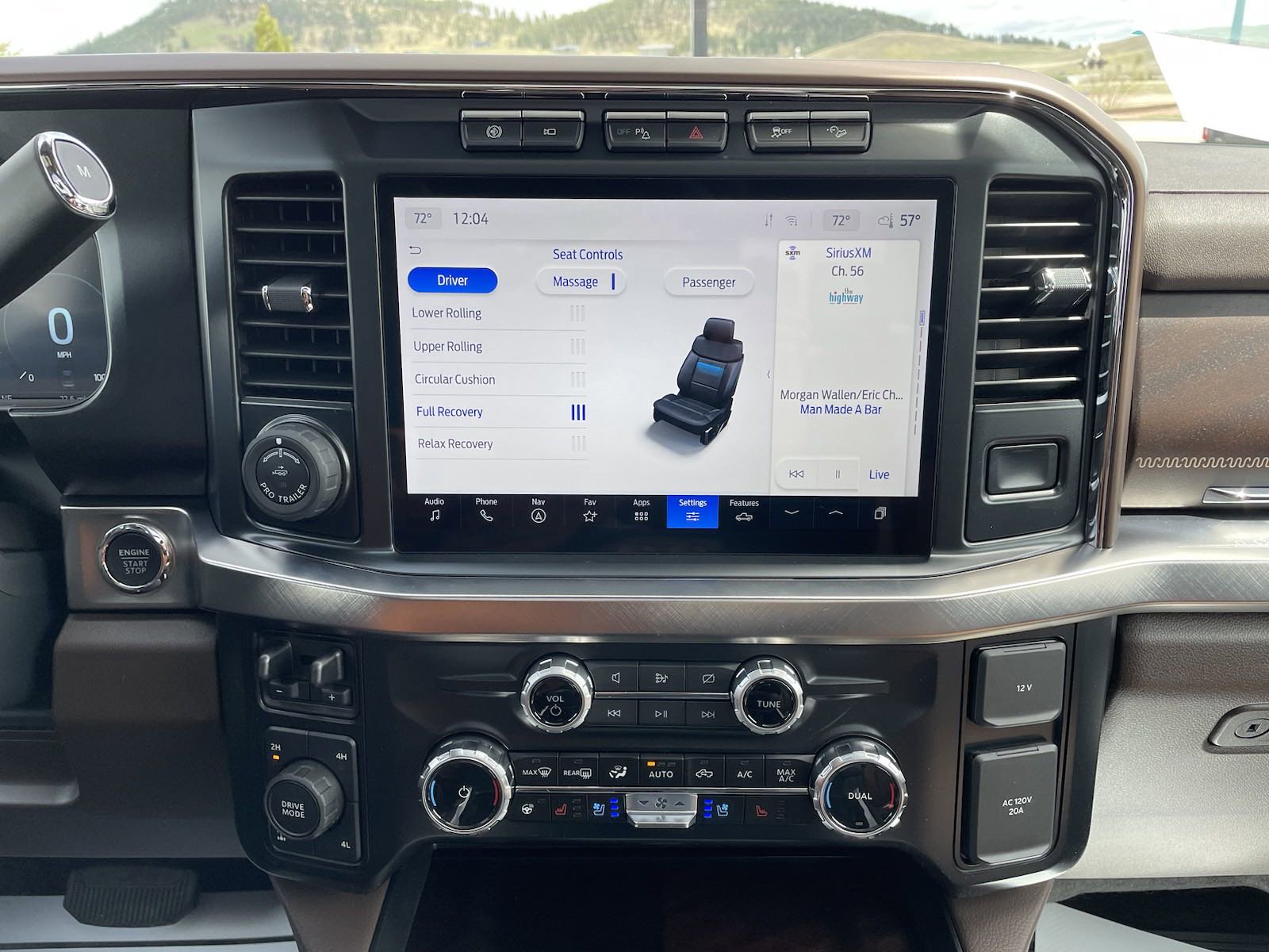 New 2024 Star White Metallic Tri-Coat Ford King Ranch image 42