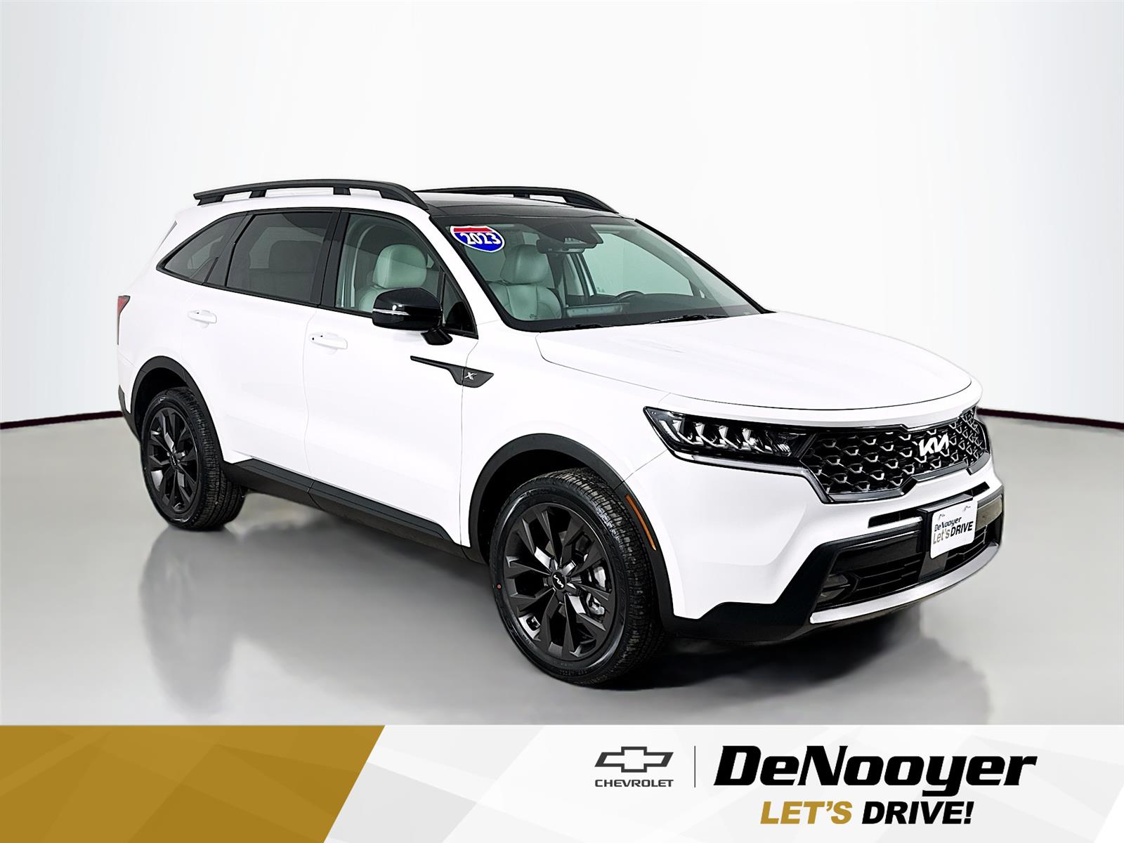 2023 Kia Sorento X-Line EX's photo