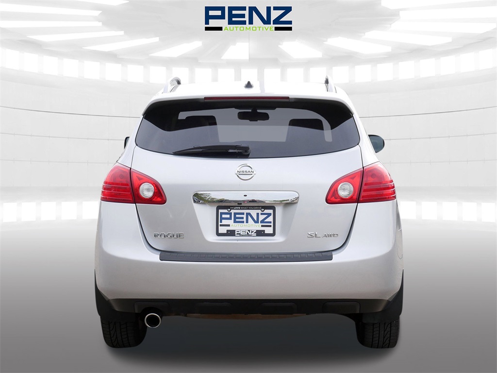2013 Nissan Rogue SL photo 4