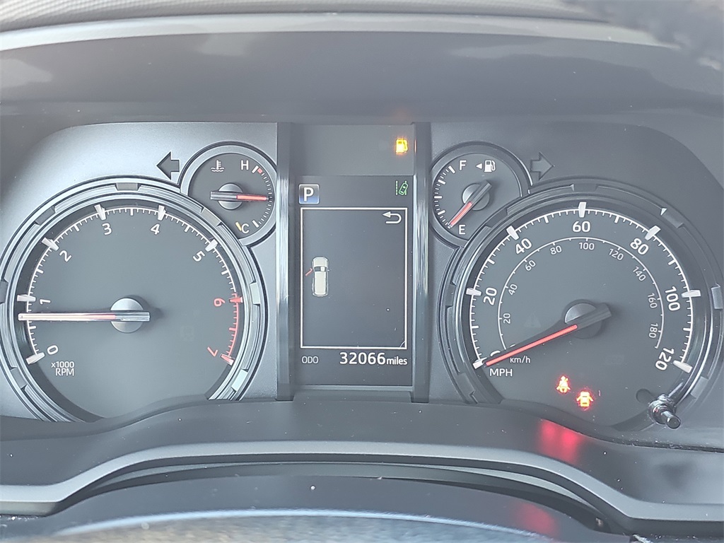 2024 Toyota 4Runner SR5 Premium photo 17