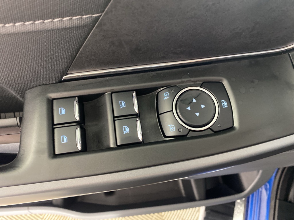 2025 Ford F-150 XLT photo 8