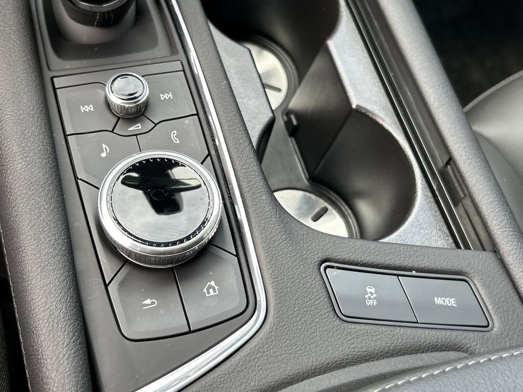 2024 Cadillac XT5 Luxury photo 25