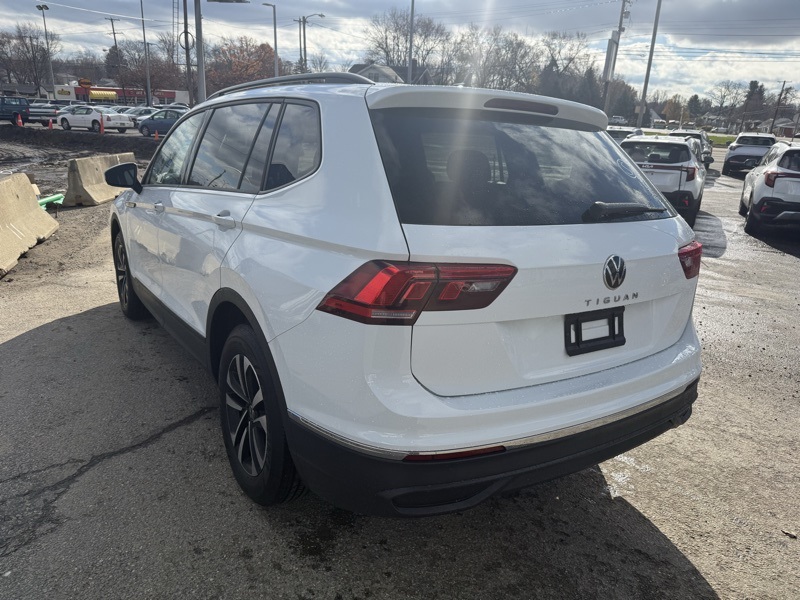 2024 Volkswagen Tiguan S photo 3