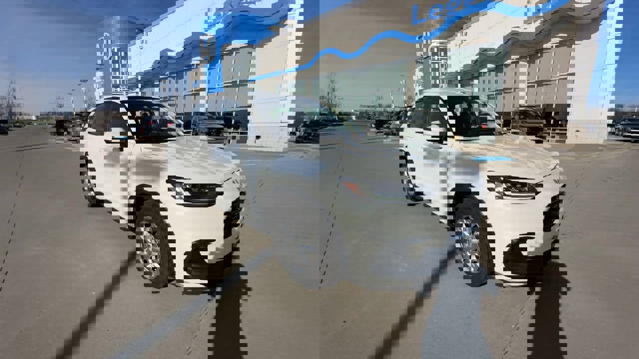 Certified 2025 Honda HR-V LX with VIN 3CZRZ2H34SM727109 for sale in Kansas City