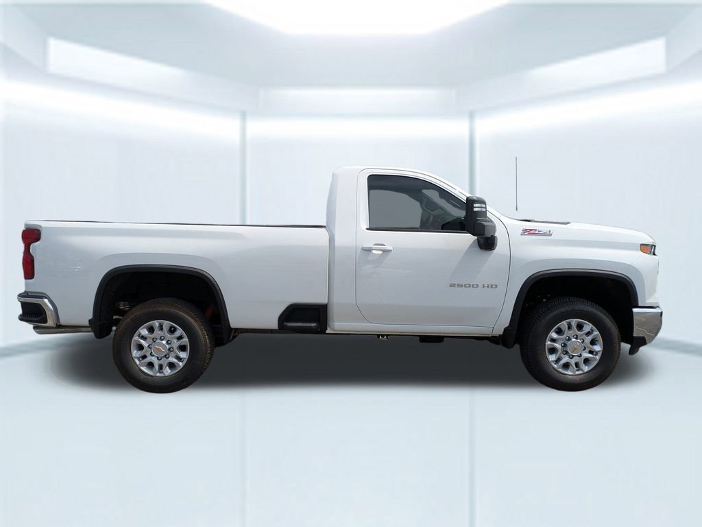 2025 Chevrolet Silverado 2500HD LT photo 6