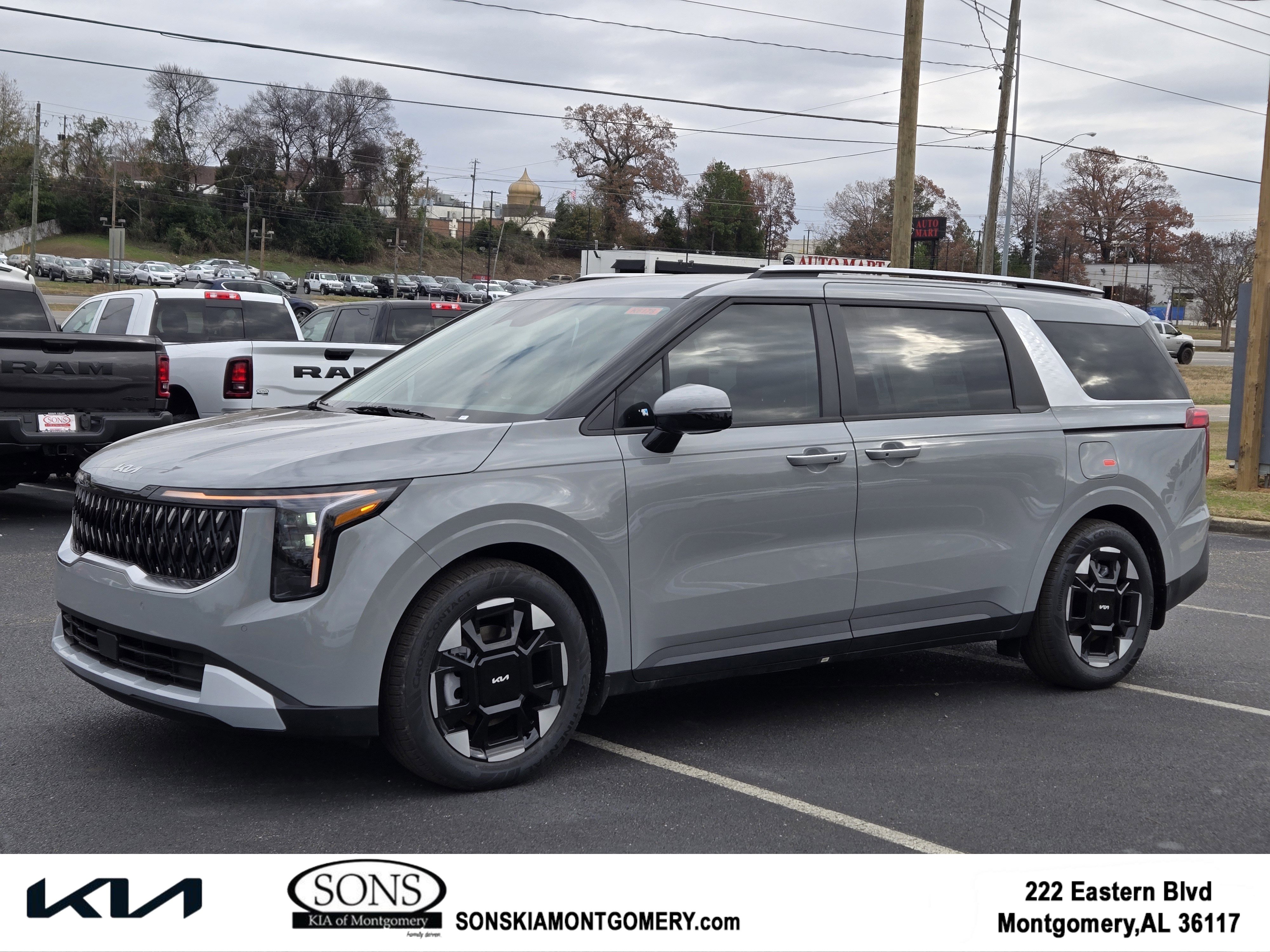 2026 Kia Carnival EX's photo