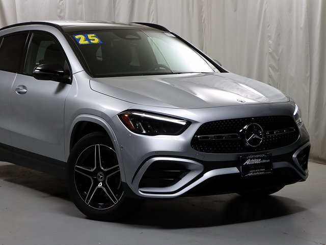 2025 Mercedes Benz GLA 250 4MATIC photo 2