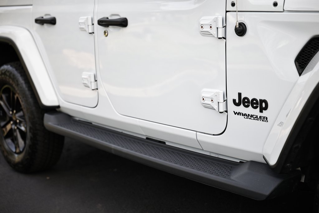 2022 Jeep Wrangler Unlimited Sahara Altitude photo 5