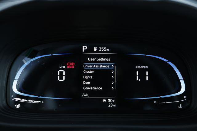 2025 Hyundai Venue SEL photo 11