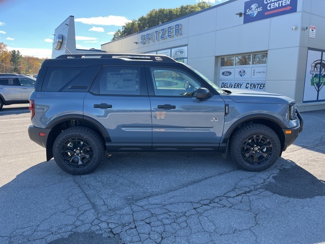2025 Ford Bronco Sport Outer Banks photo 2