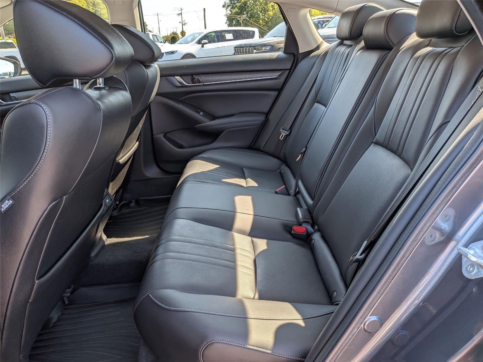 2022 Honda Accord Hybrid EX-L photo 28