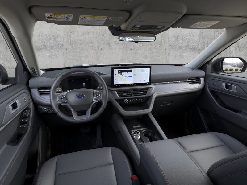 2025 Ford Explorer photo 5