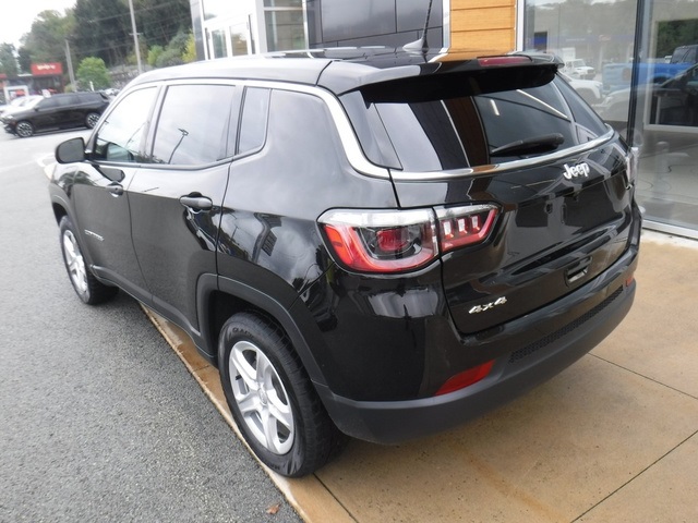 2023 Jeep Compass Sport photo 10