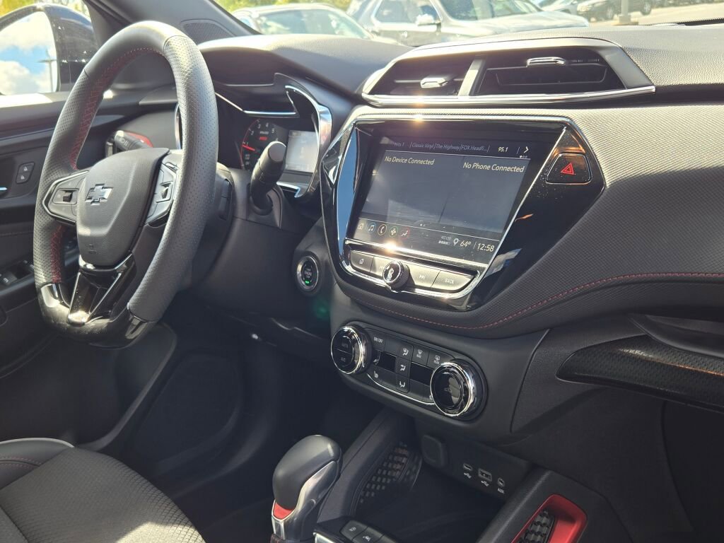 2023 Chevrolet Trailblazer RS photo 3