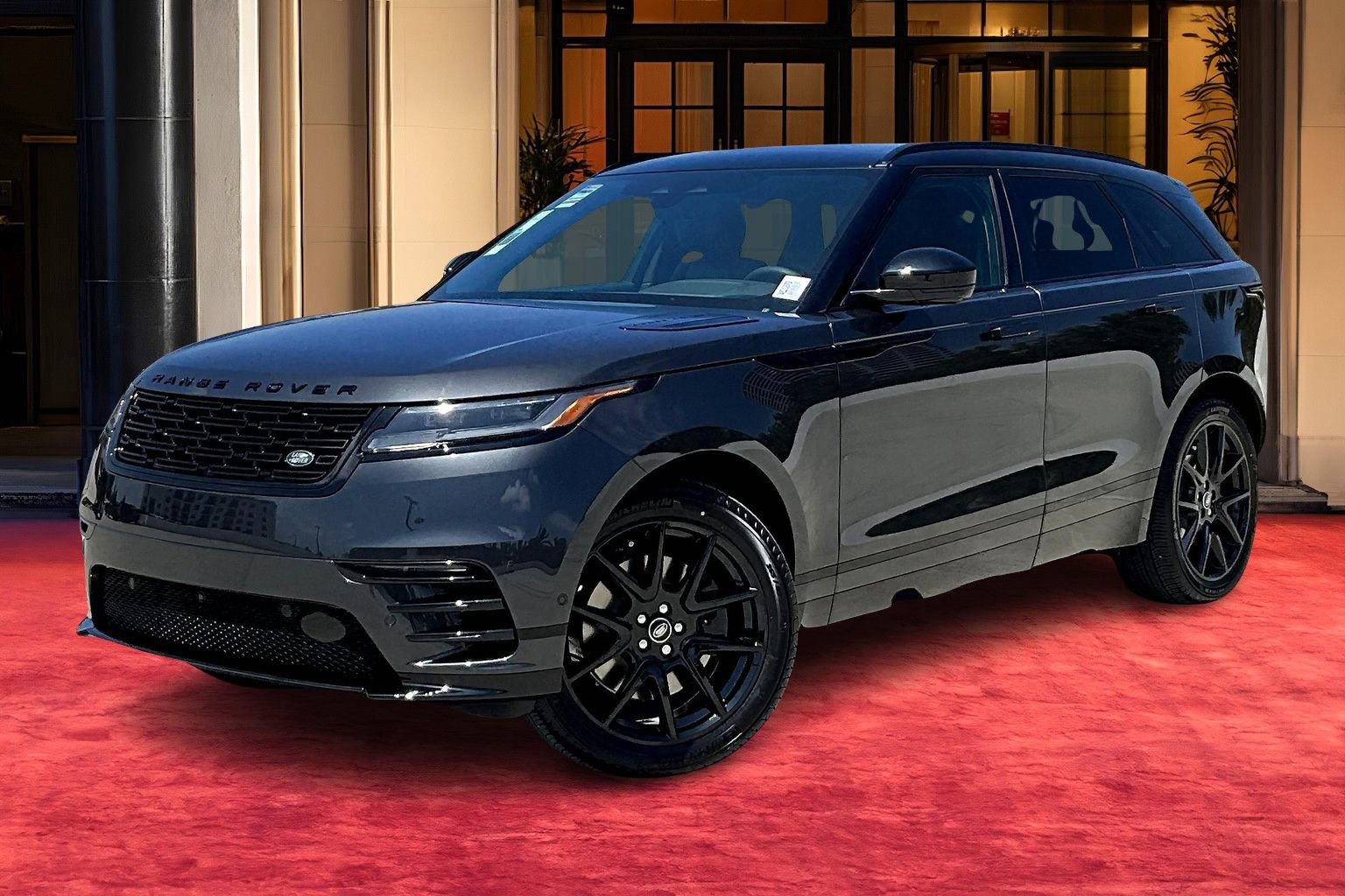 2026 Land Rover Range Rover Velar Dynamic SE's photo