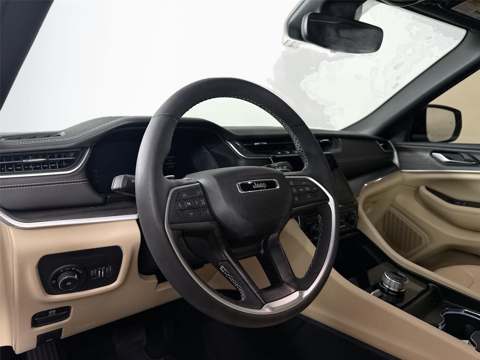 2024 Jeep Grand Cherokee Limited photo 10