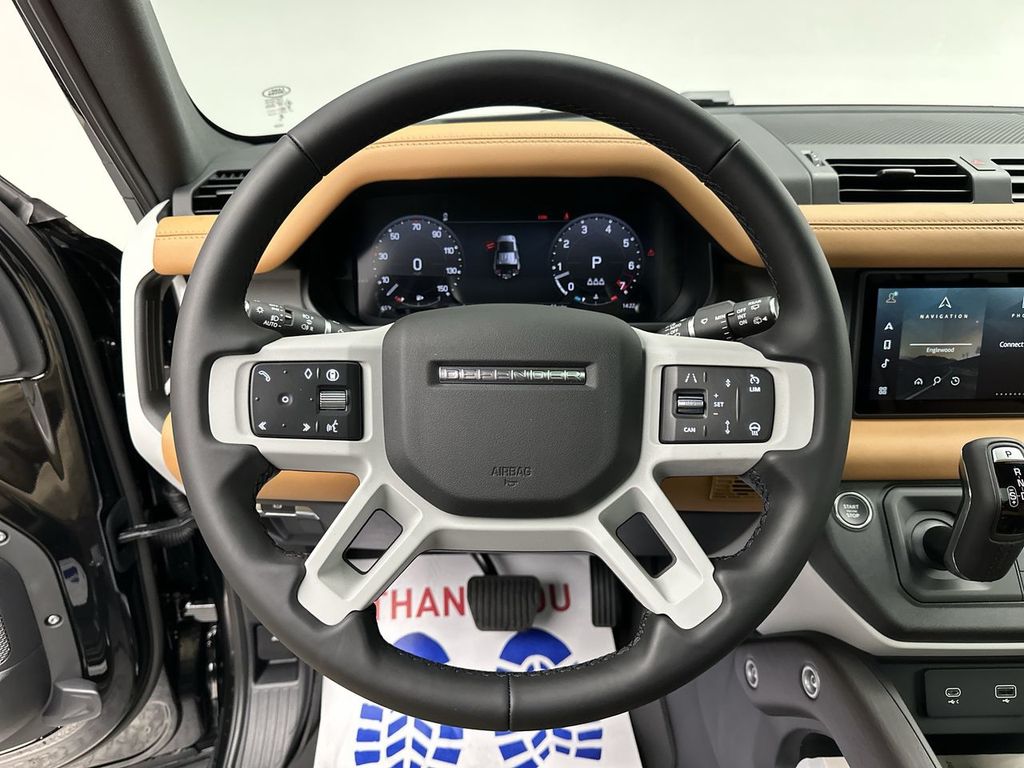 2024 Land Rover Defender 110 X-Dynamic SE photo 19