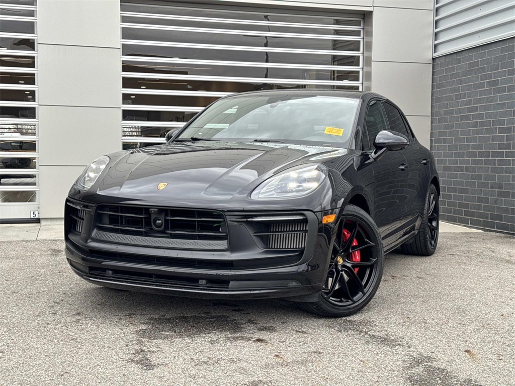 2023 Porsche Macan GTS's photo