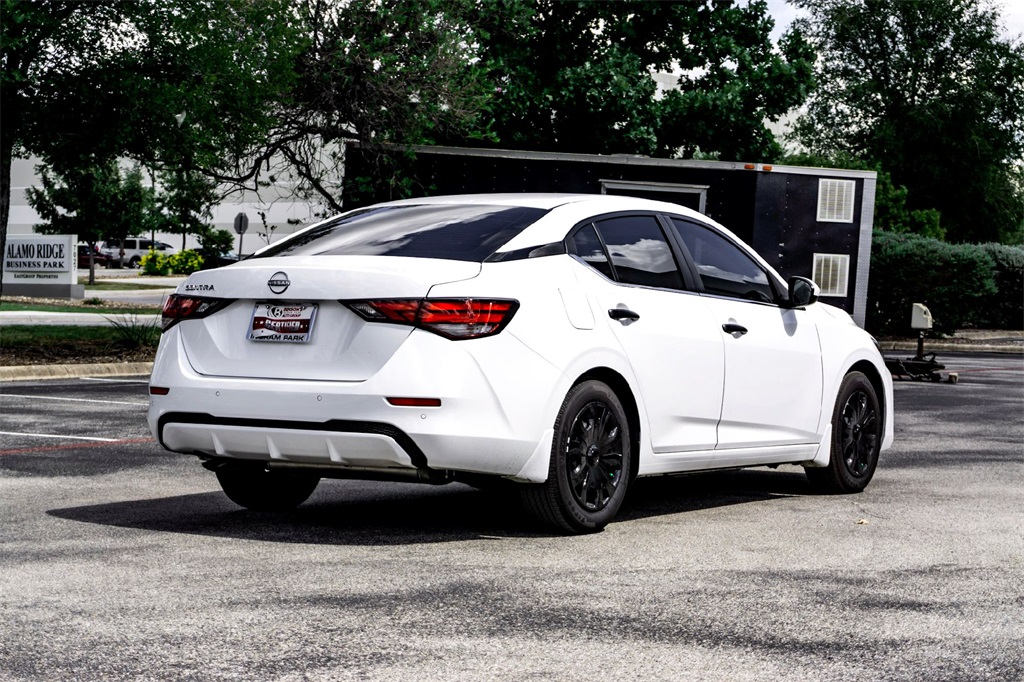 2025 Nissan Sentra S photo 4
