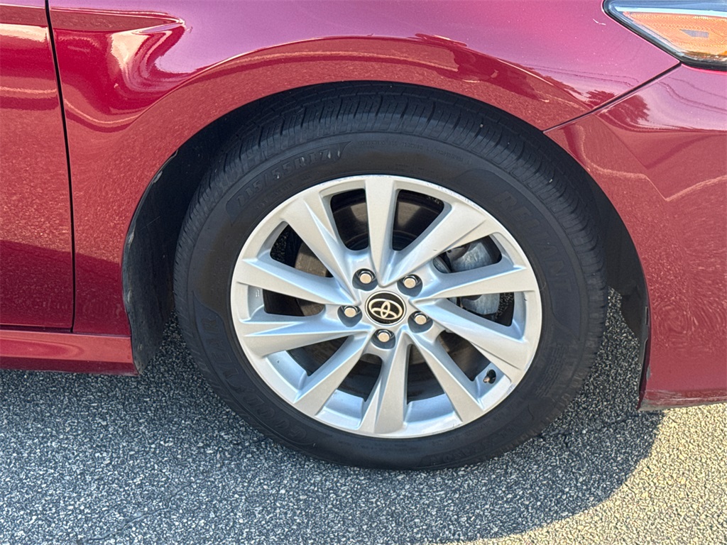 2021 Toyota Camry LE photo 11