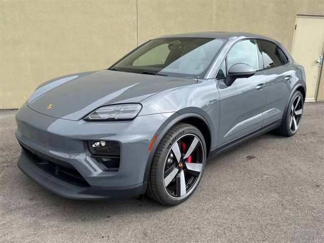 New 2025 Porsche Macan Turbo 4D Sport Utility in Metairie