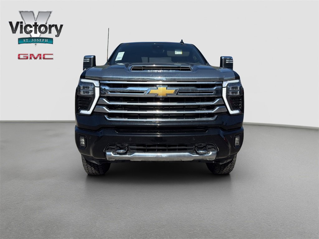 Used 2024 Chevrolet Silverado 3500HD High Country with VIN 2GC4YVEY7R1117646 for sale in Kansas City