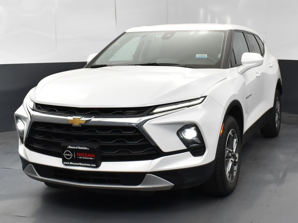 2023 Chevrolet Blazer 2LT photo 3
