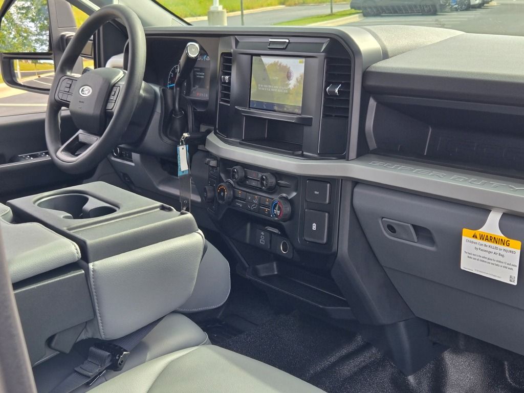 2026 Ford F-250 photo 6