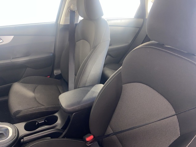 2024 Kia Forte LXS photo 12