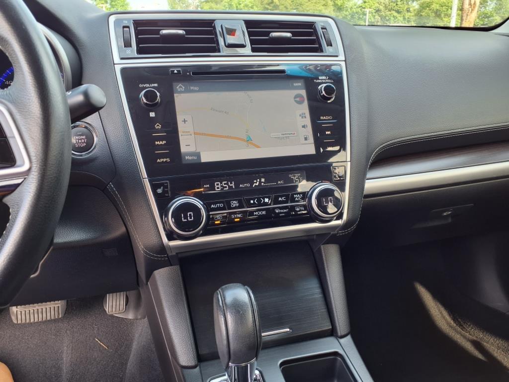 2018 Subaru Legacy Limited photo 3