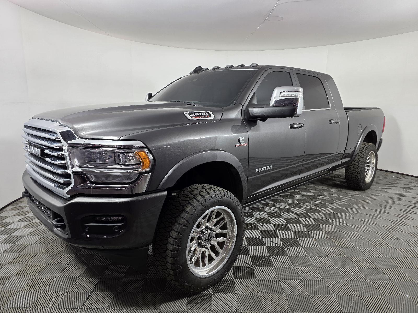 2023 RAM Ram 3500 Pickup Longhorn's photo